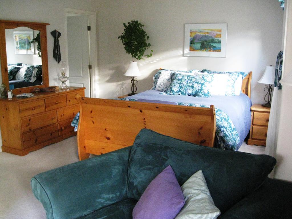 Avens Renaissance B&B Canmore Kamer foto