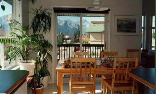 Avens Renaissance B&B Canmore Buitenkant foto